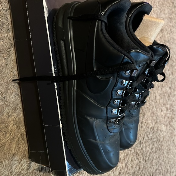 NIKE - Picture 5 of 6